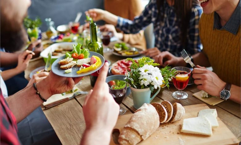 رعایت رژیم در مهمانی و جمع‌های دوستانه